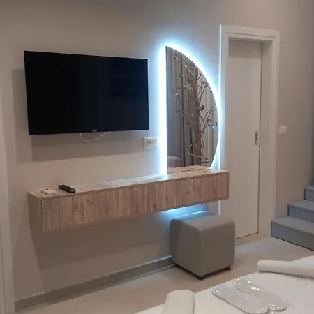 Aglon Hotel