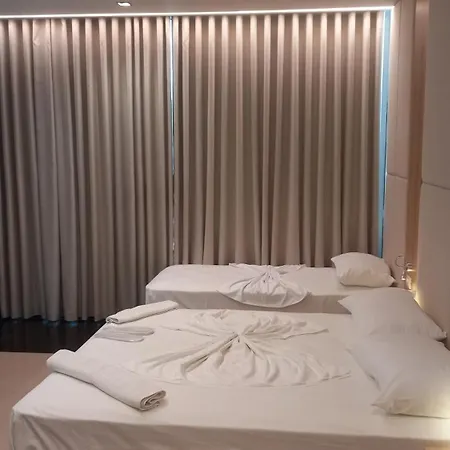 Aglon Hotel
