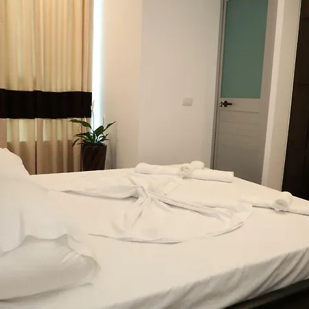 Hotel Aglon 3*