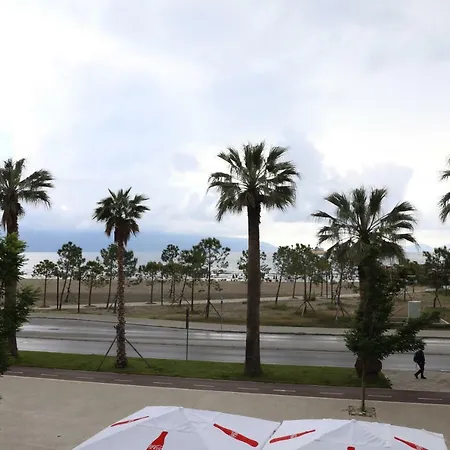 Aglon Hotel 3*