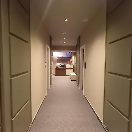 Aglon Hotel