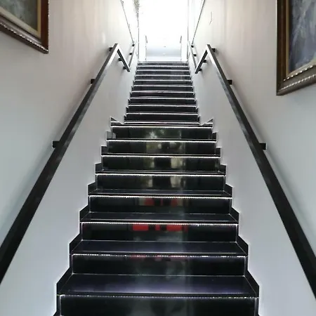 Aglon Hotel