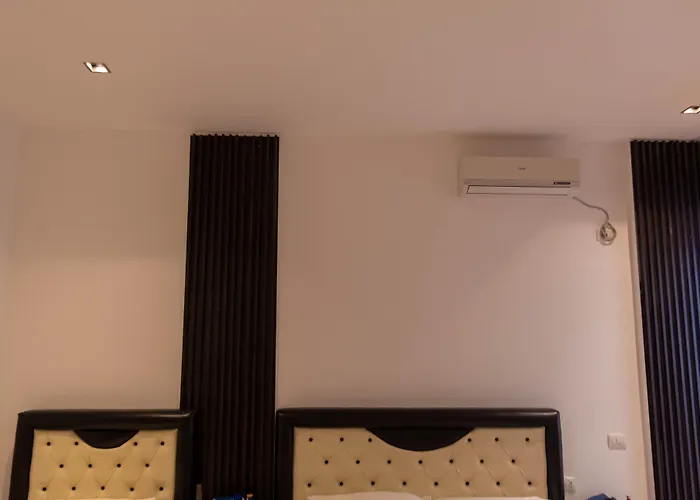 Hotel Aglon 3*